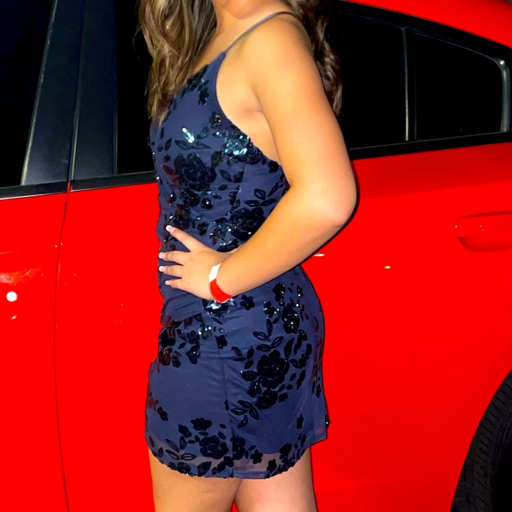 XS Windsor blue with flora pattern party dress